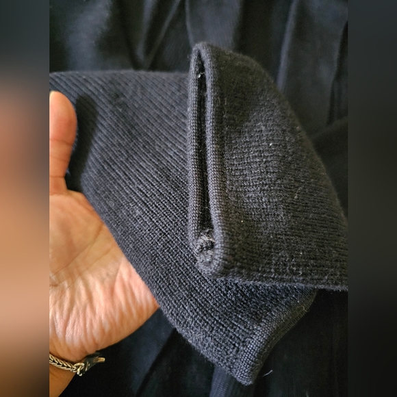 Escada Black Wool Cardigans. - Picture 8 of 10